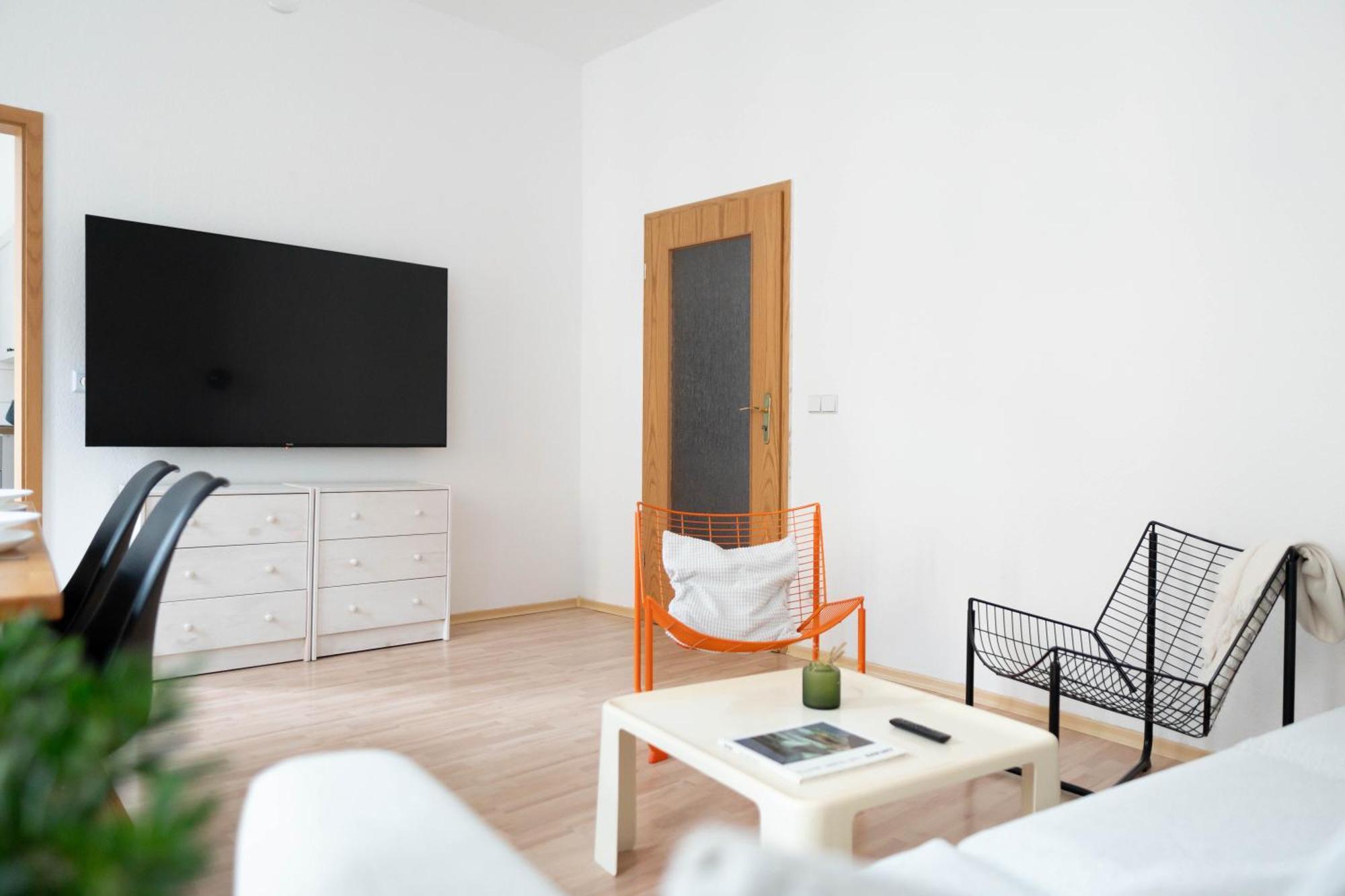 Grosse 3 Zimmer Wohnung Mit Netflix In Zentraler Lage エアフルト エクステリア 写真