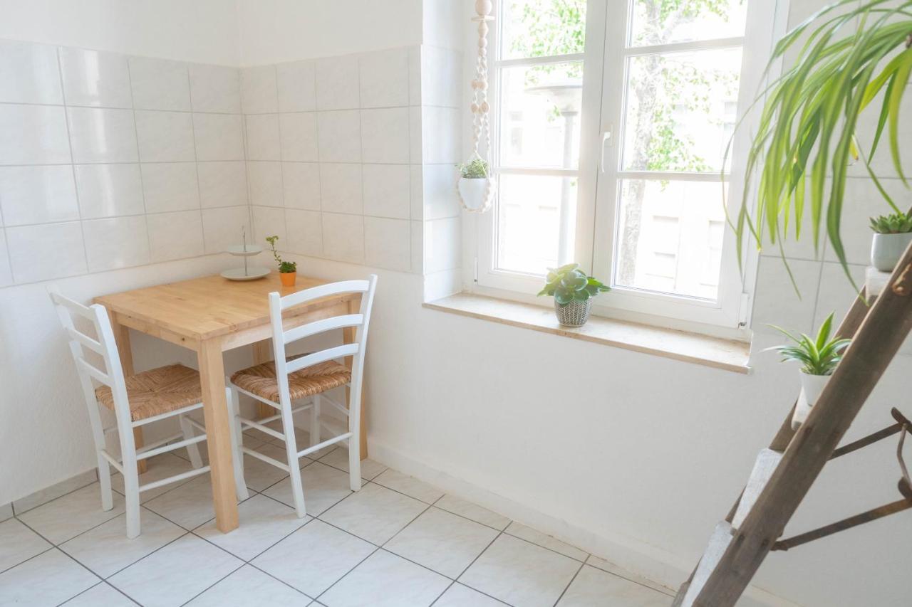 Grosse 3 Zimmer Wohnung Mit Netflix In Zentraler Lage エアフルト エクステリア 写真