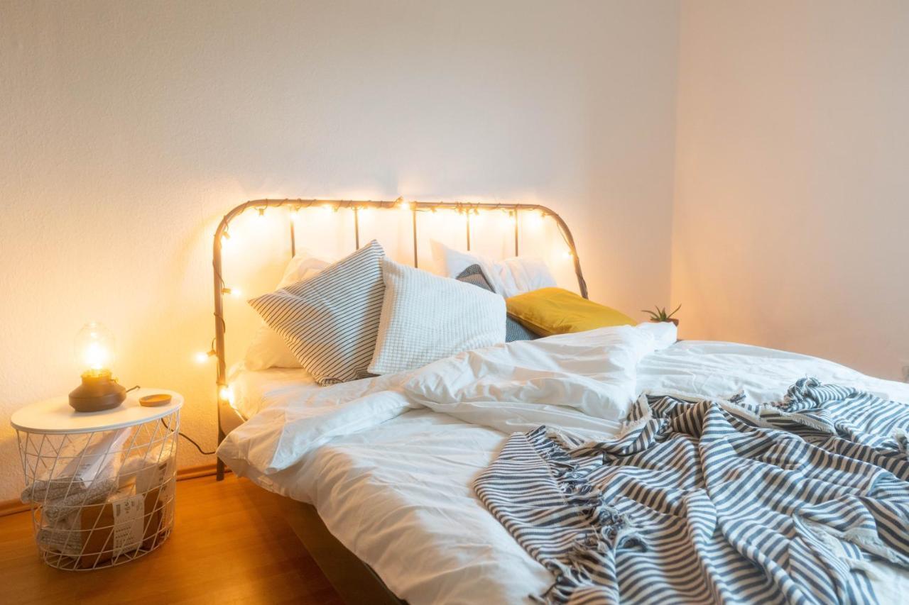 Grosse 3 Zimmer Wohnung Mit Netflix In Zentraler Lage エアフルト エクステリア 写真